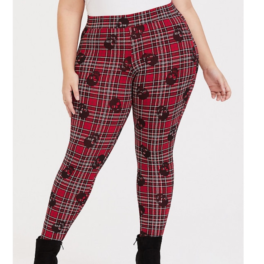Premium Skull Plaid Leggings NWOT